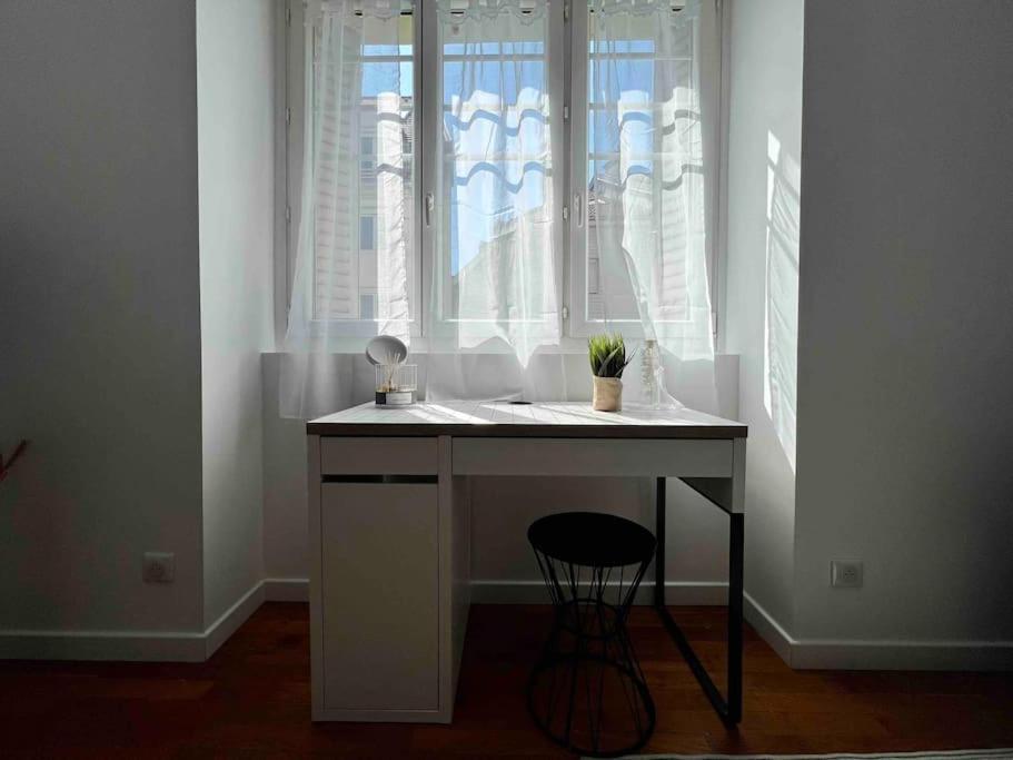 Appartement Climatise / Centre-Ville / 4 Personnes Besançon Eksteriør billede