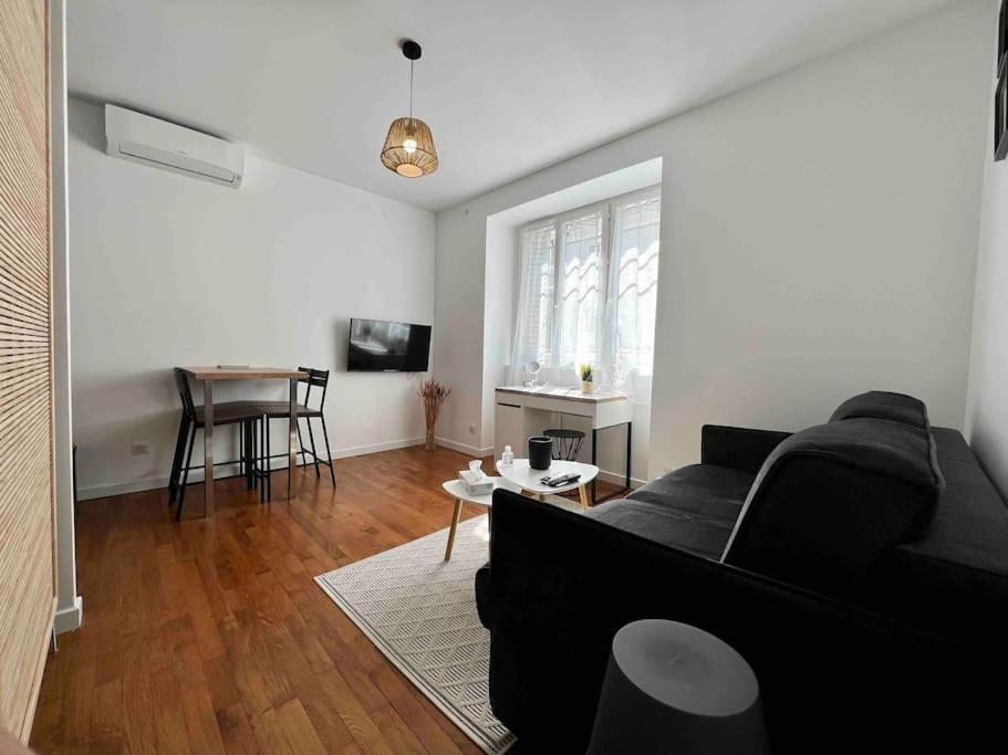 Appartement Climatise / Centre-Ville / 4 Personnes Besançon Eksteriør billede