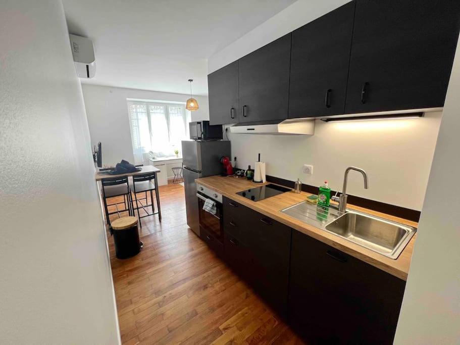 Appartement Climatise / Centre-Ville / 4 Personnes Besançon Eksteriør billede